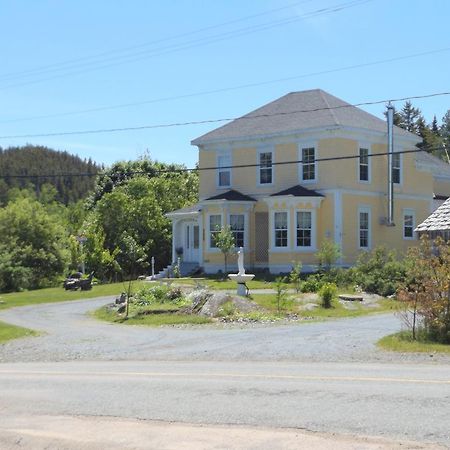 Deer Island Inn Lords Cove Екстериор снимка