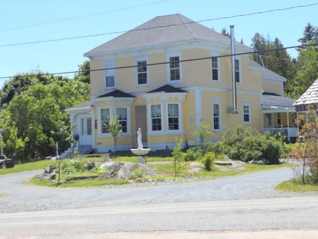 Deer Island Inn Lords Cove Екстериор снимка