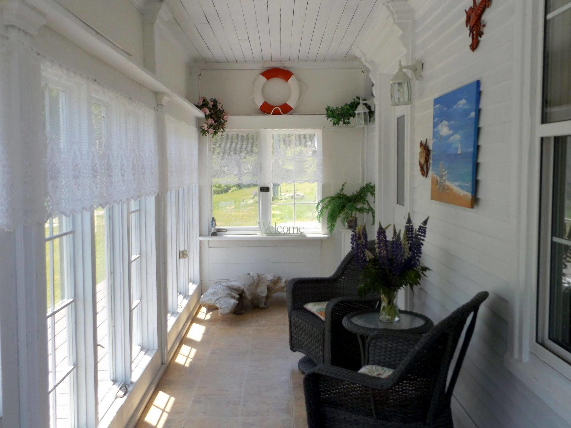 Deer Island Inn Lords Cove Екстериор снимка